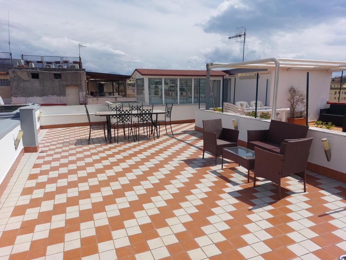 شقة Raggio Di Sole نابولي المظهر الخارجي الصورة